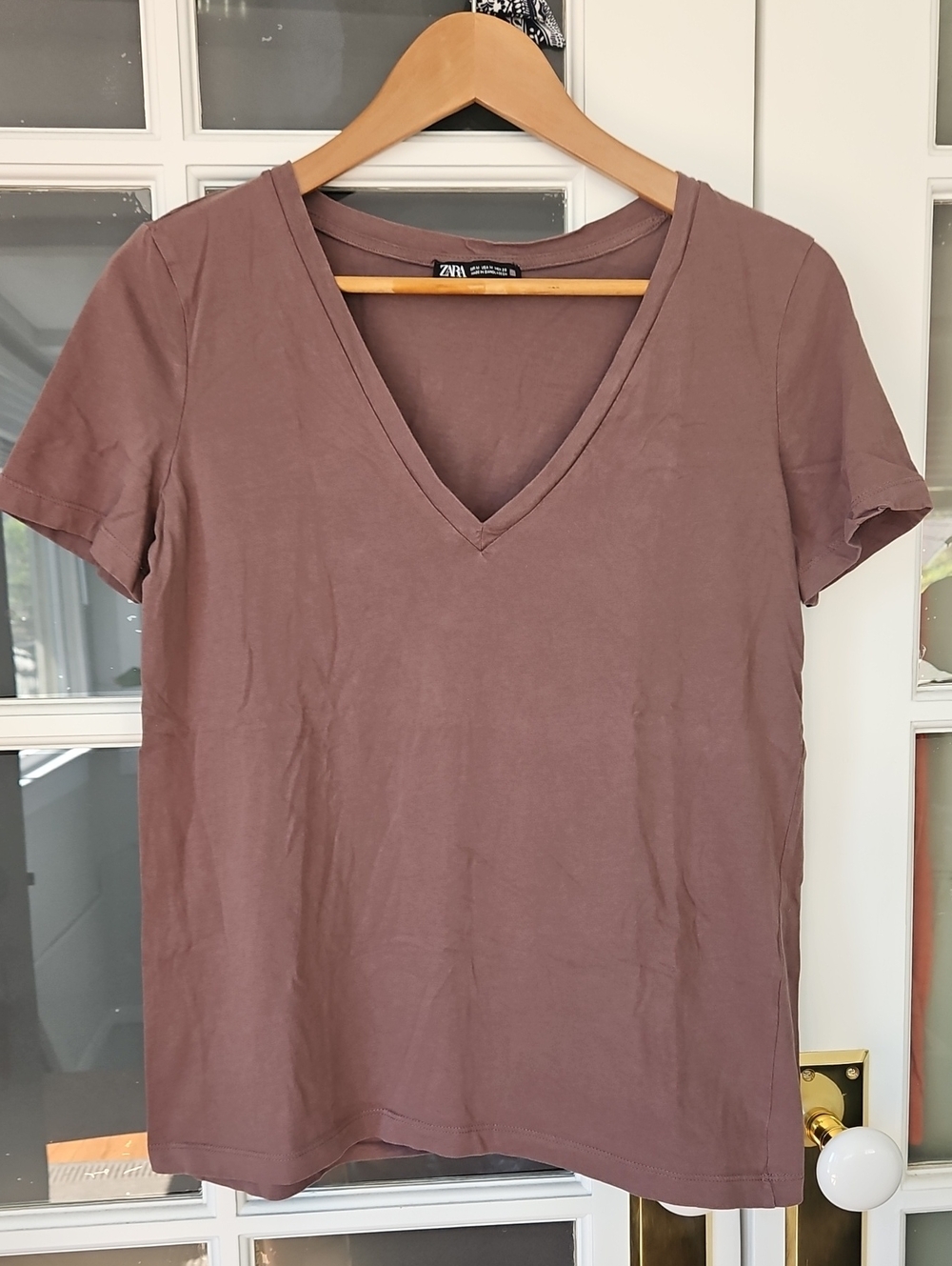 Zara Short Sleeve V-Neck Tees in Mauve, Dusty Pink, and Beige